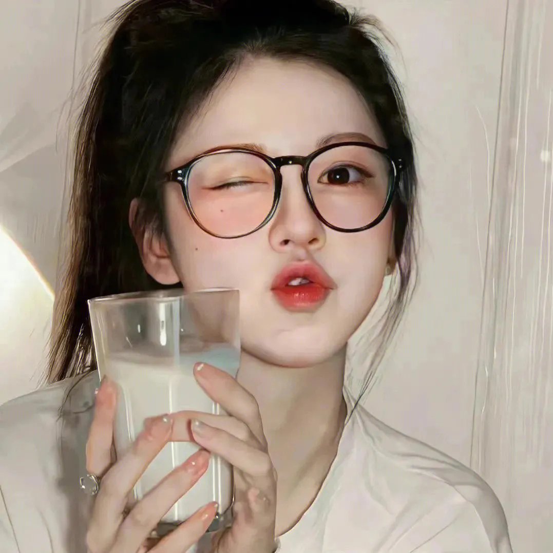 无法触碰的她